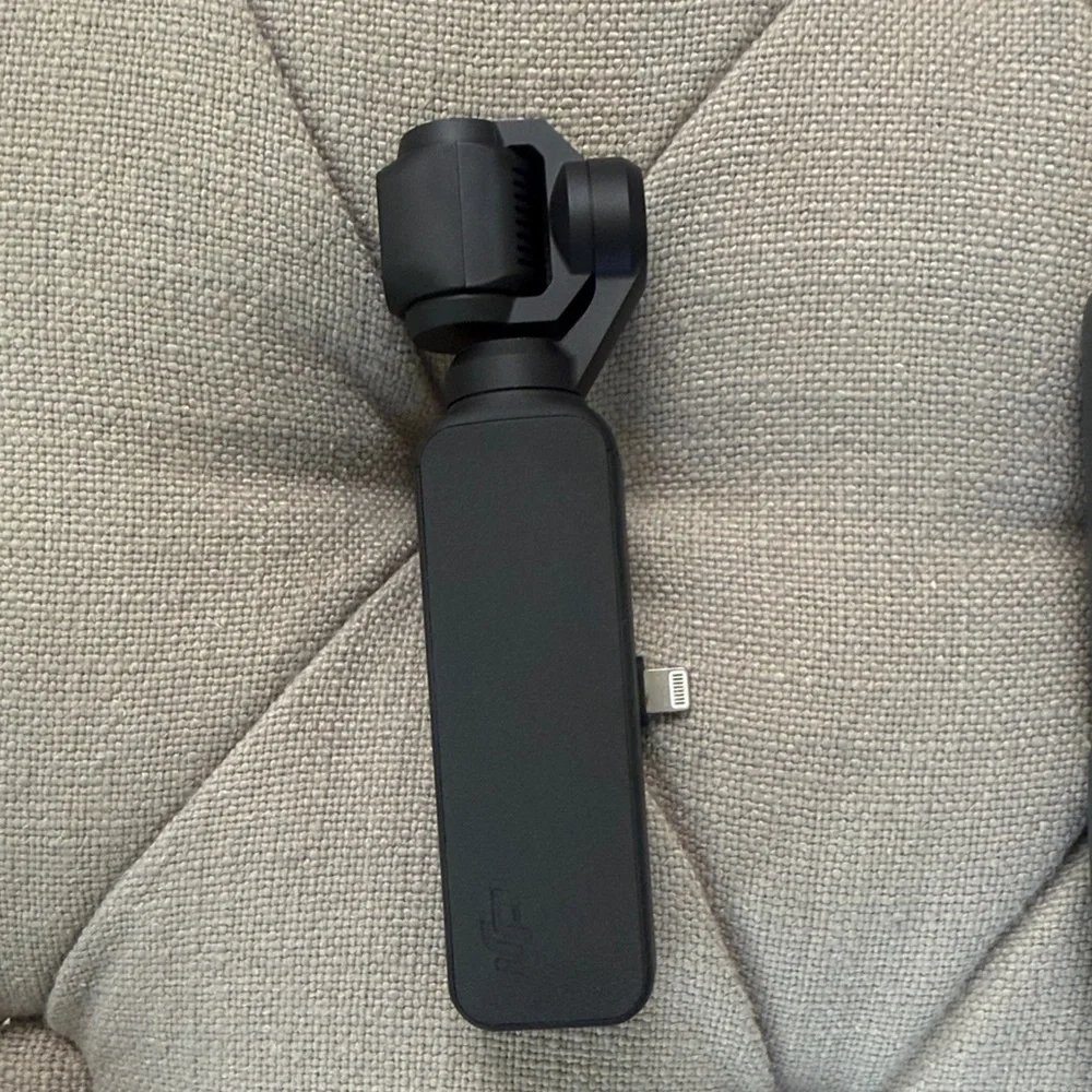 DJI osmo pocket Black and Gray Camera Set